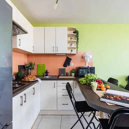 Apartment Superapart Saska 48a, Sleek 6th-floor With Balcony & Elevator Access Warsaw