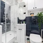 Lejlighed Superapart Saska 48a, Sleek 6th-floor With Balcony & Elevator Access Warszawa